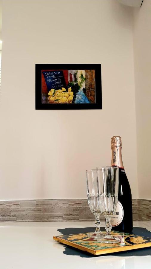 Libertyhouse Apartment ปาแลร์โม ภายนอก รูปภาพ