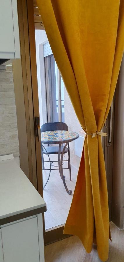 Libertyhouse Apartment ปาแลร์โม ภายนอก รูปภาพ